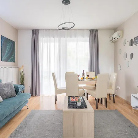 Two-bedrooms Cbd Bp Apartman *