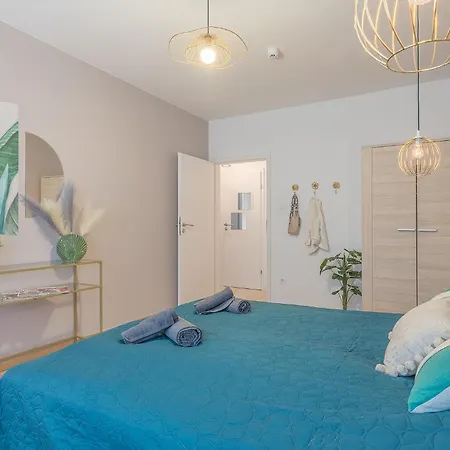 Two-bedrooms Cbd Bp Apartman