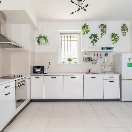 Two-bedrooms Cbd Bp ブダペスト