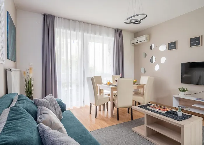 Two-bedrooms Cbd Bp דירה *